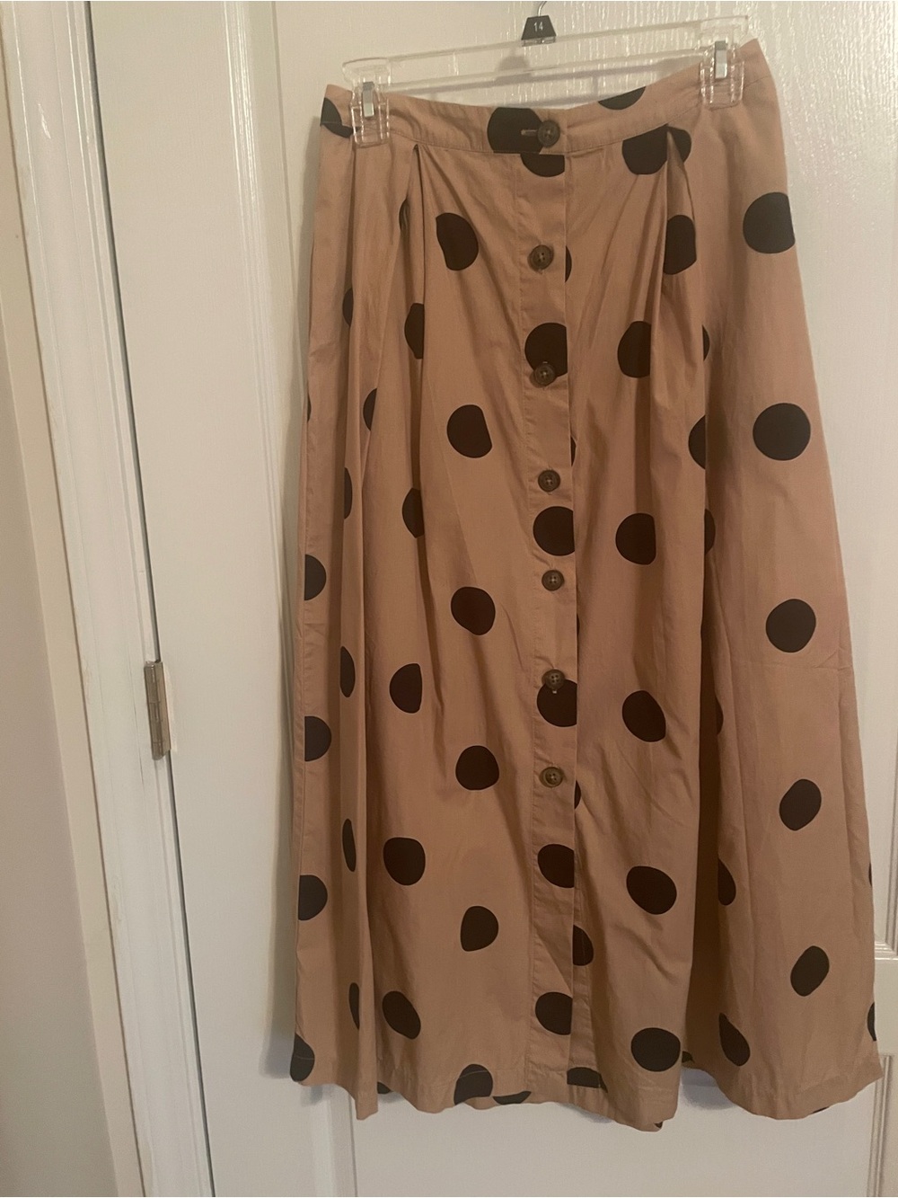 Who What Wear Tan Maxi Skirt with Black Polka Dots Size 2 - Picture 1 of 6